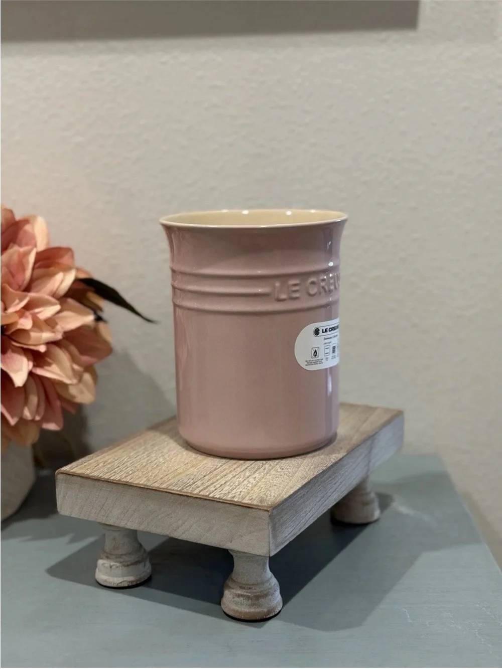 Le Creuset Stoneware Utensil Crock Holder 1L / 1.8 Qt - Chiffon Pink - Rare